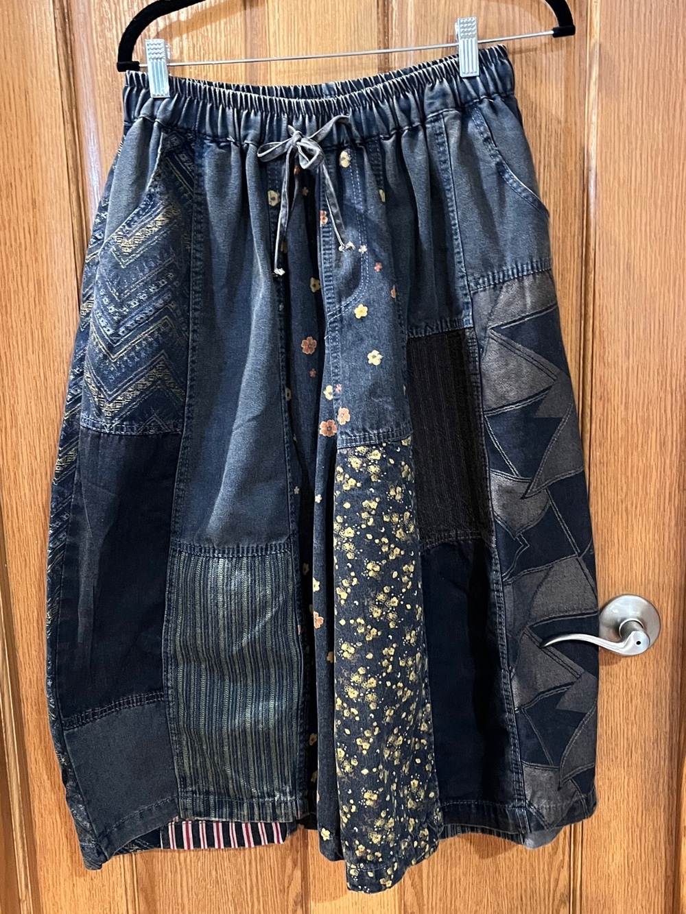 Patchwork Indigo Denim capri Barrel wide leg pants with Floral Accents - Picture 2 of 6